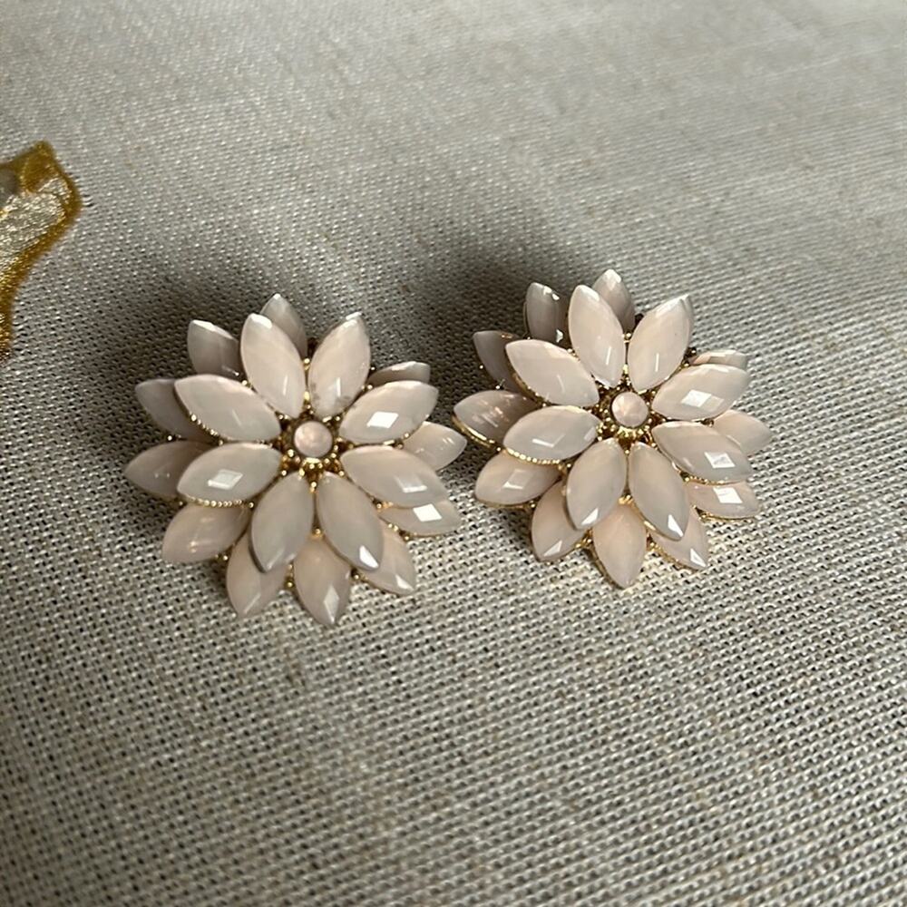 Decorative Flower earrings